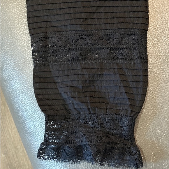 Chic Black Lace Blouse for Women - Picture 5 of 6